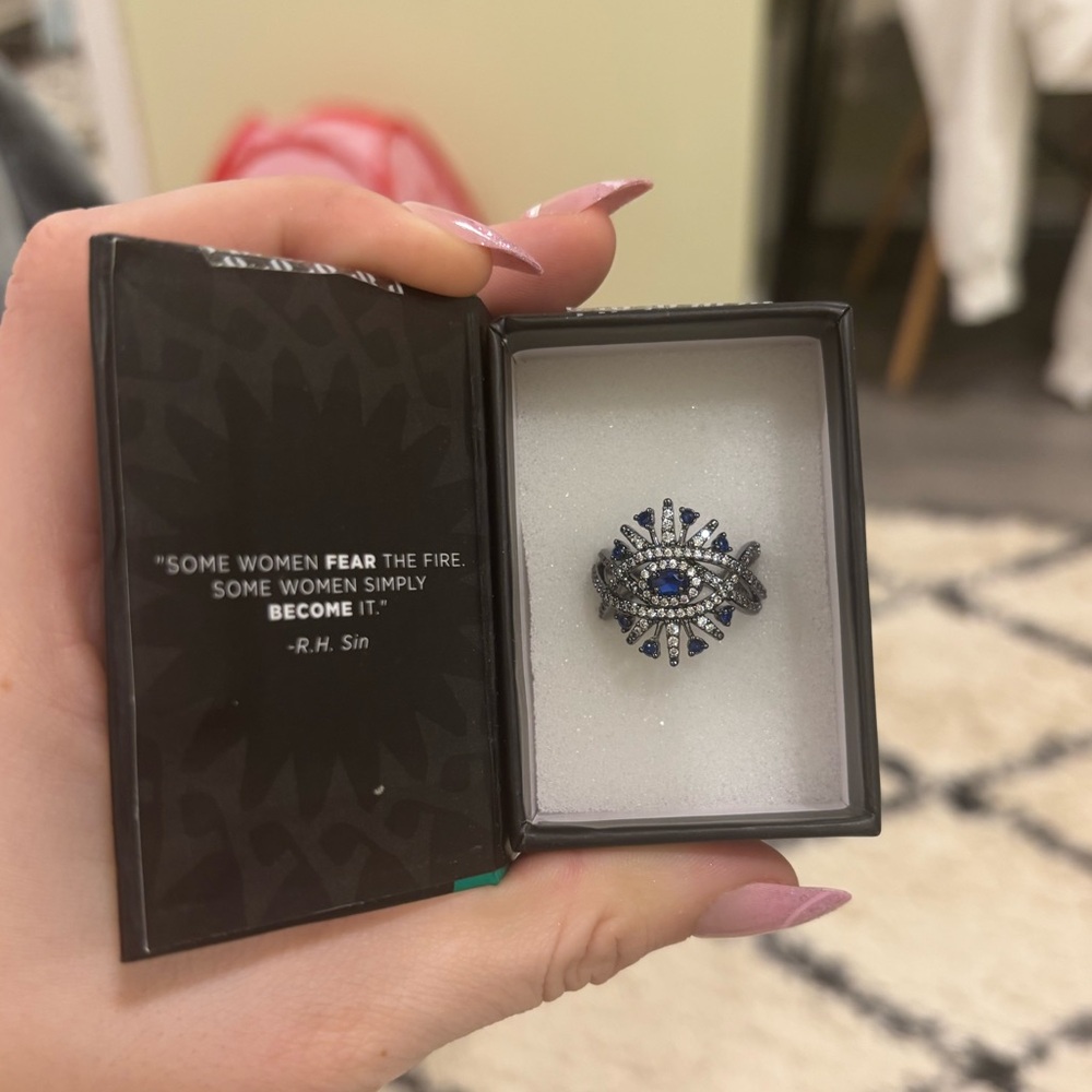 bomb party - brand new - size 7 ring